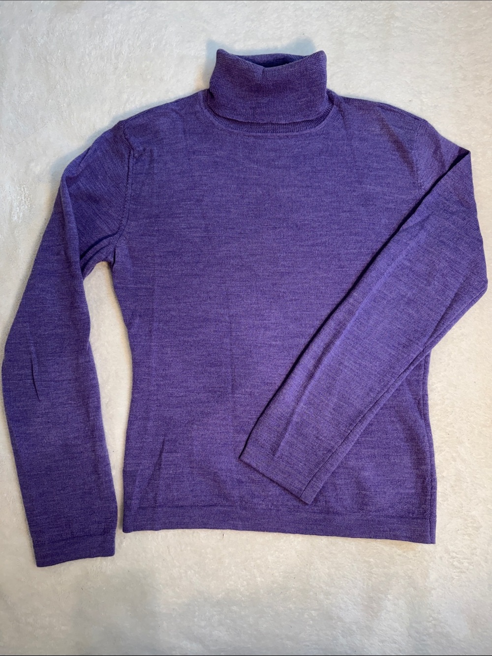 Anna Meazza purple Merino Wool turtleneck. S.